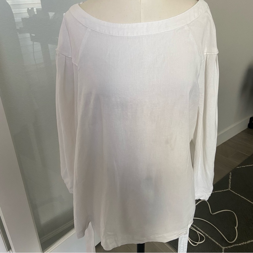 Banana Republic Elegant White Long-Sleeve Blouse Belted Size L